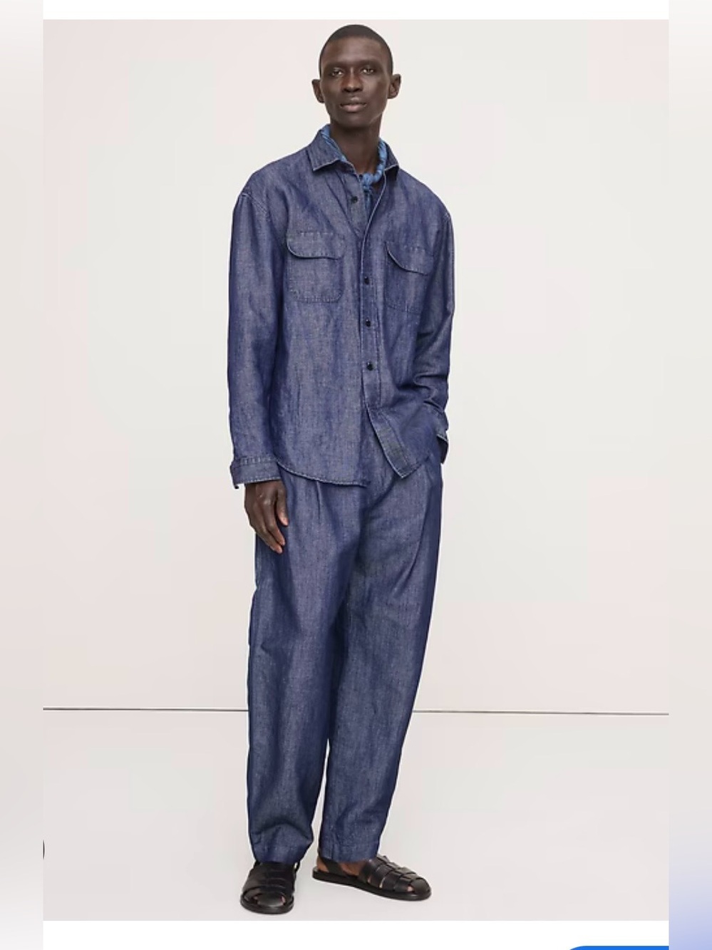 NWT-Banana Republic Men’s Loose Chambray Pleated Pull On Pant, Medium